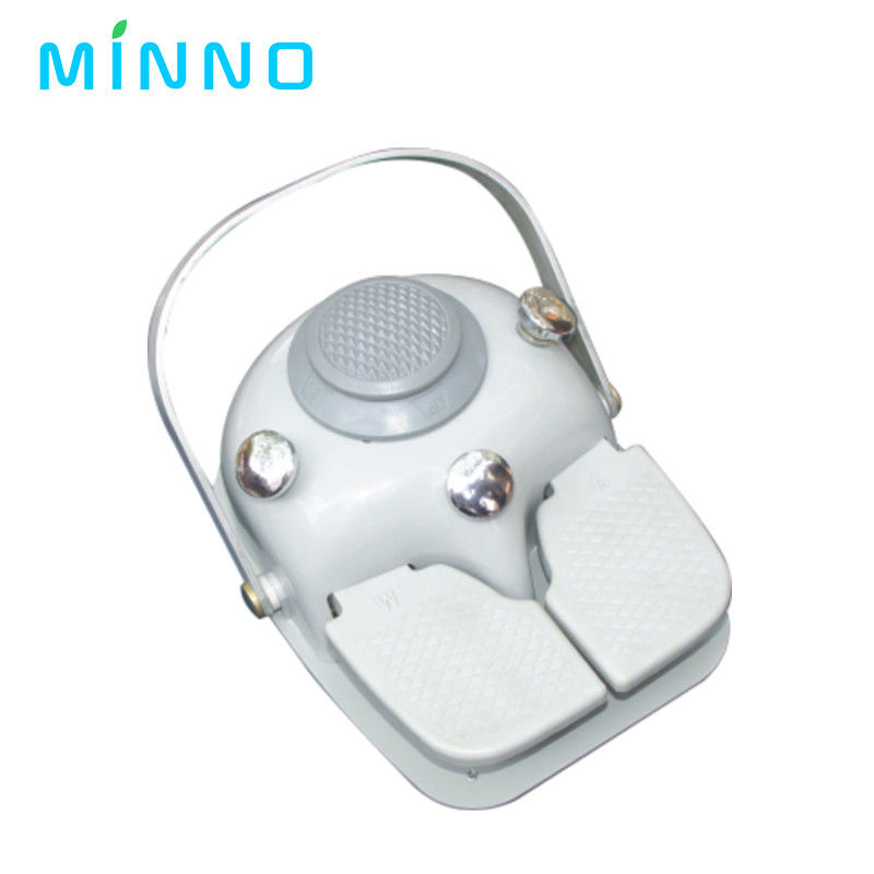 Pédal de commande de chaise dentaire multi-fonctionnelle pour les pieds Unité de commande de chaise dentaire multi-fonctionnelle pour les pieds