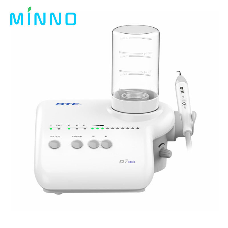 L'irrigateur oral USB rechargeable 10 niveaux Flosser d'eau portable jet d'eau dentaire 600ml réservoir d'eau ménager nettoyer les dents