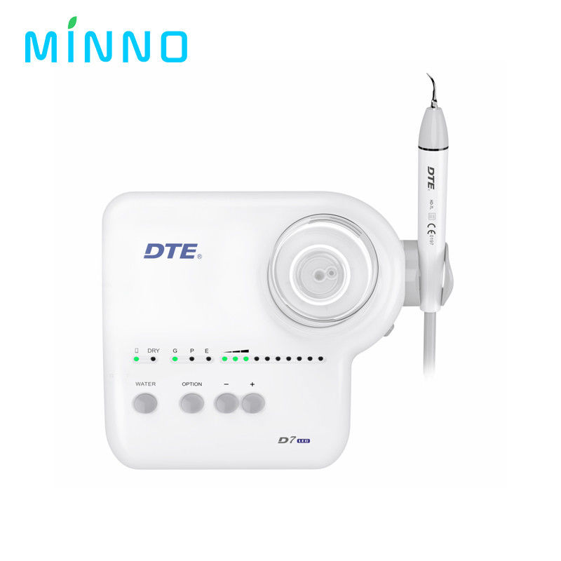 L'irrigateur oral USB rechargeable 10 niveaux Flosser d'eau portable jet d'eau dentaire 600ml réservoir d'eau ménager nettoyer les dents